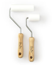 Load image into Gallery viewer, Annie Sloan Large Sponge Roller
