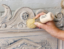 Load image into Gallery viewer, Chalk Paint® Small Wax Brush
