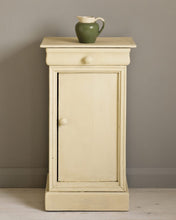 Load image into Gallery viewer, Cream Annie Sloan Chalk Paint®
